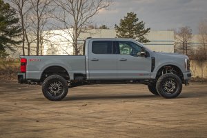 Ford F-250 Super Duty Suspension Lift Kit - Rough Country - M1 - '23-'26